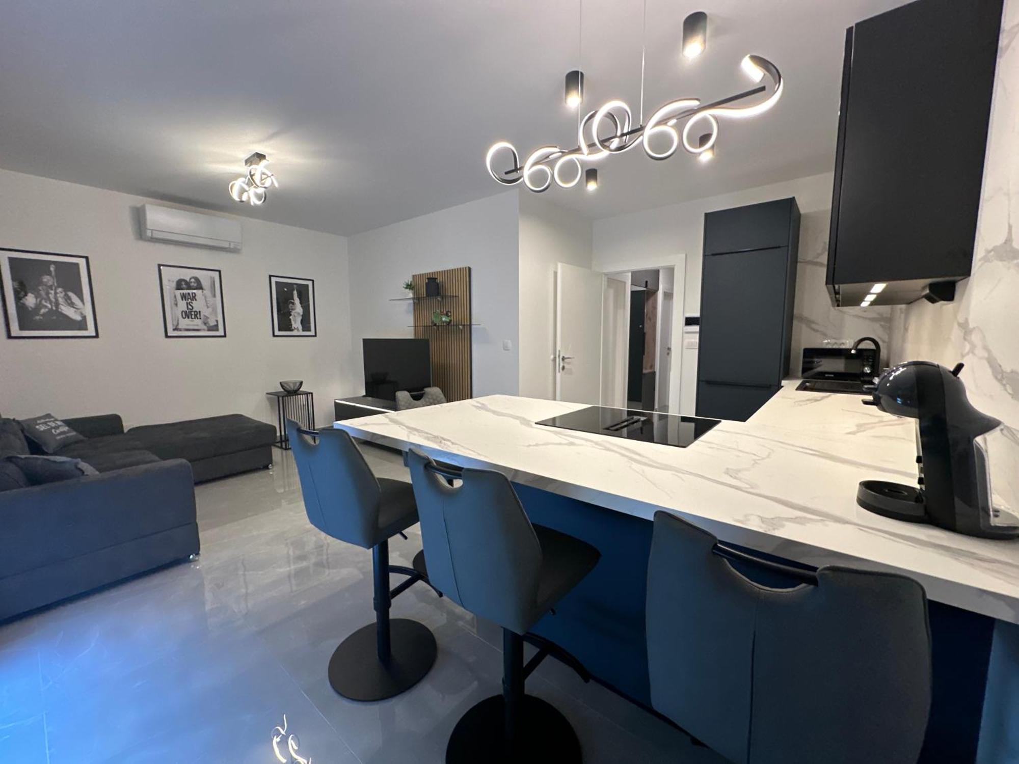 Apartma Lux *